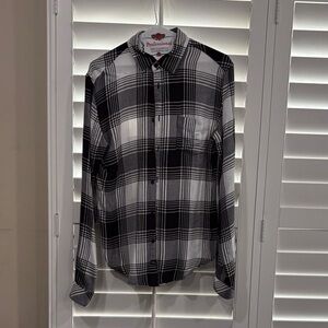 Black and White Plaid Women’s Shirt